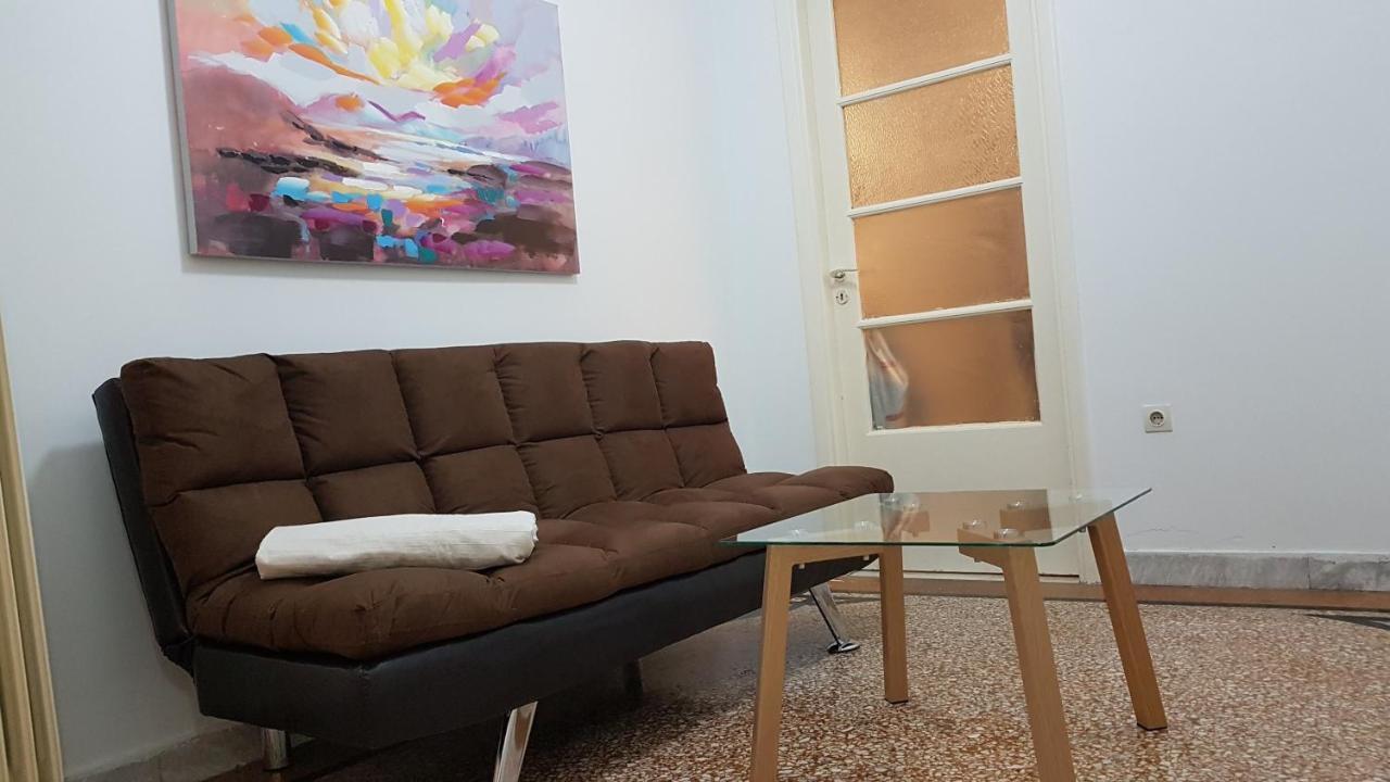 Olive Apartment- Athens Center, 4 Bd, 1.5 Bath Екстер'єр фото