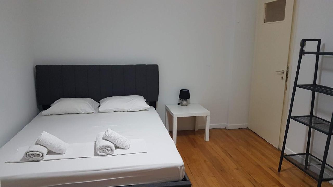 Olive Apartment- Athens Center, 4 Bd, 1.5 Bath Екстер'єр фото