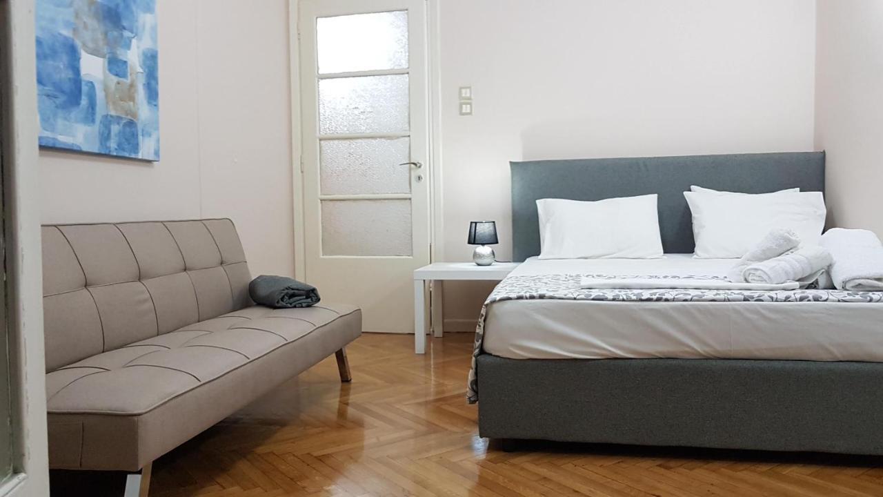 Olive Apartment- Athens Center, 4 Bd, 1.5 Bath Екстер'єр фото